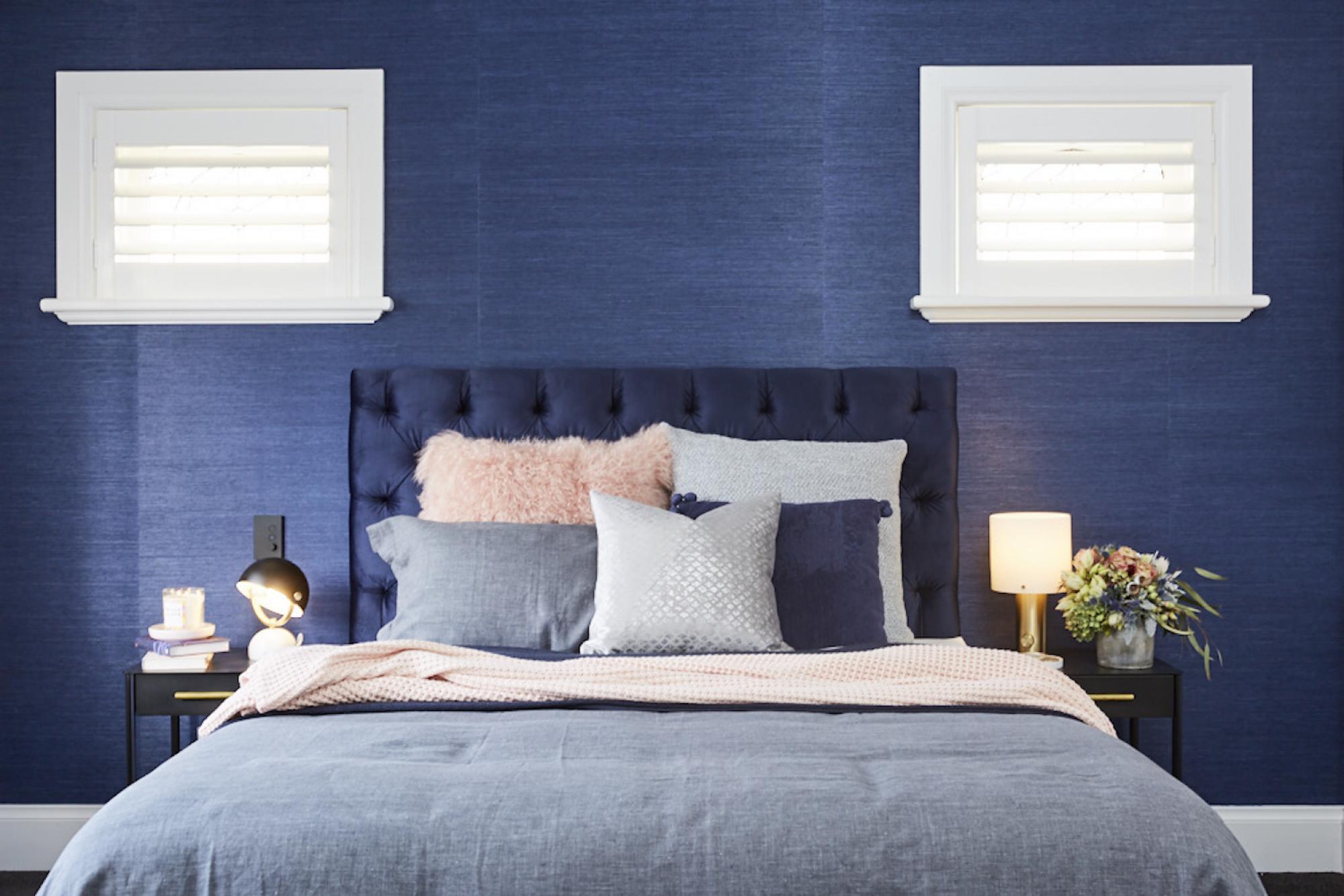 Dark Blue Bed Head - HD Wallpaper 