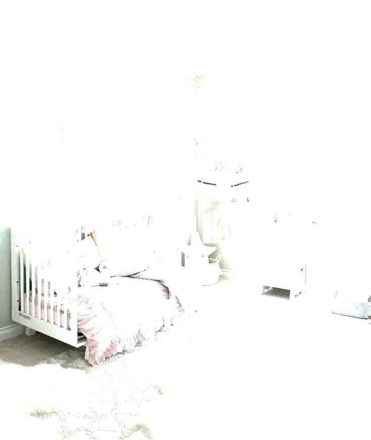 Girls Nursery Wallpaper Wallpapers For Girls Rooms - Toddler Bed - HD Wallpaper 