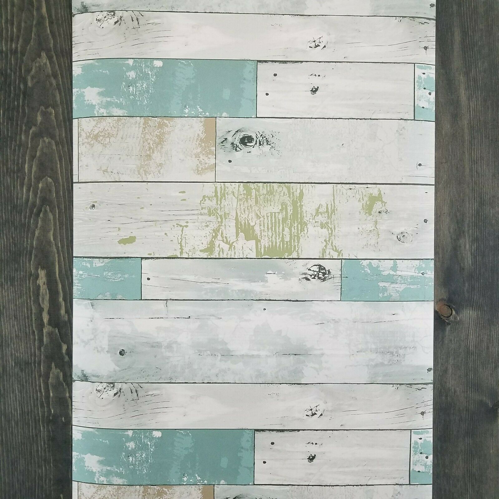 Plank - HD Wallpaper 