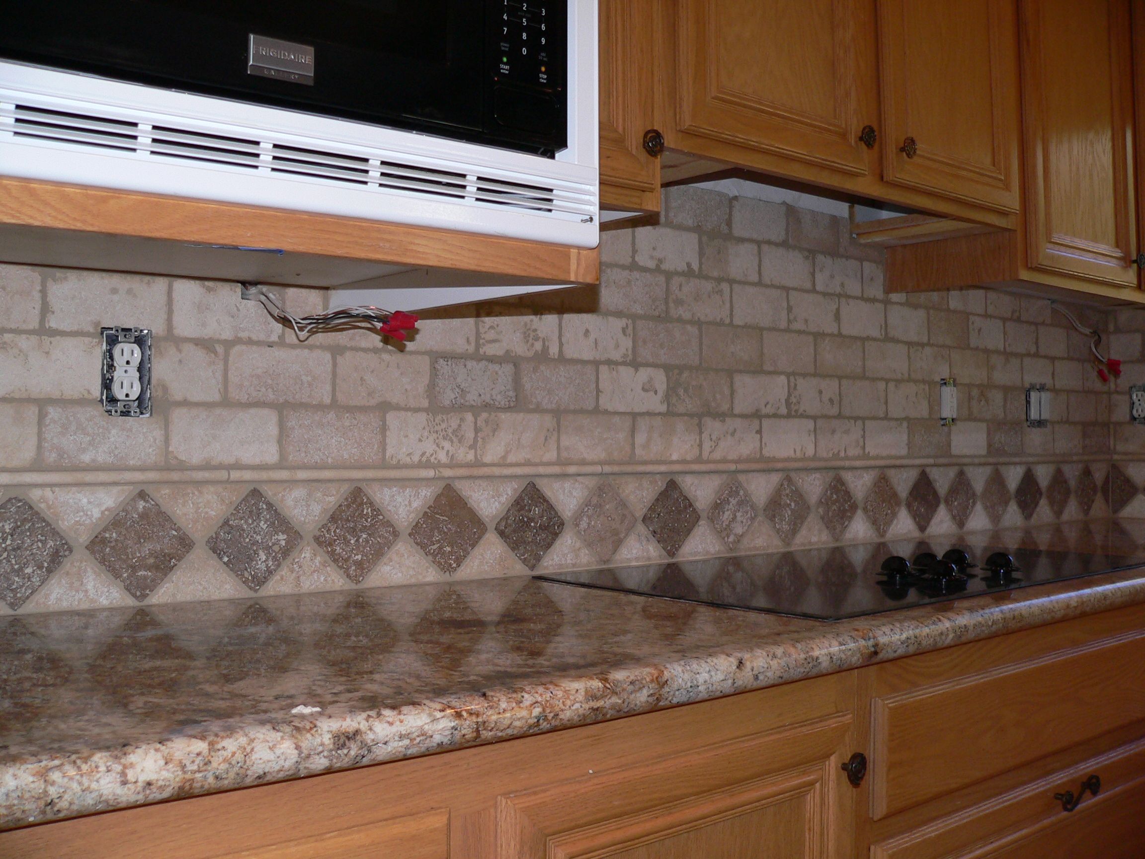 Create Travertine Kichen Backsplash - HD Wallpaper 