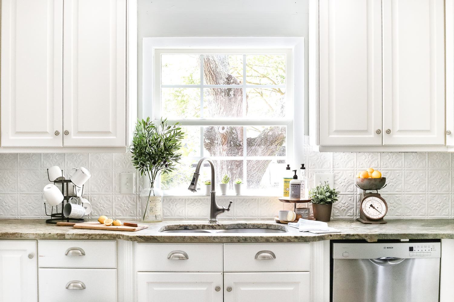 Diy Pressed Tin Kitchen Backsplash - Tin Tiles Back Splash - HD Wallpaper 
