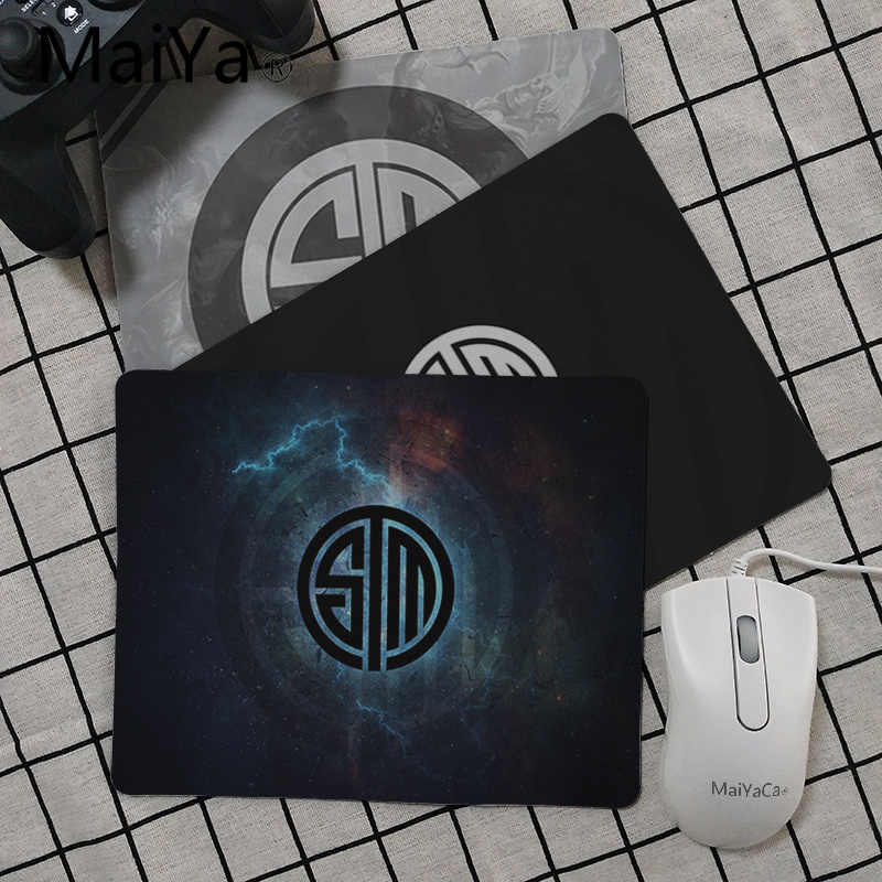 Darkest Dungeon Mouse Pad - HD Wallpaper 