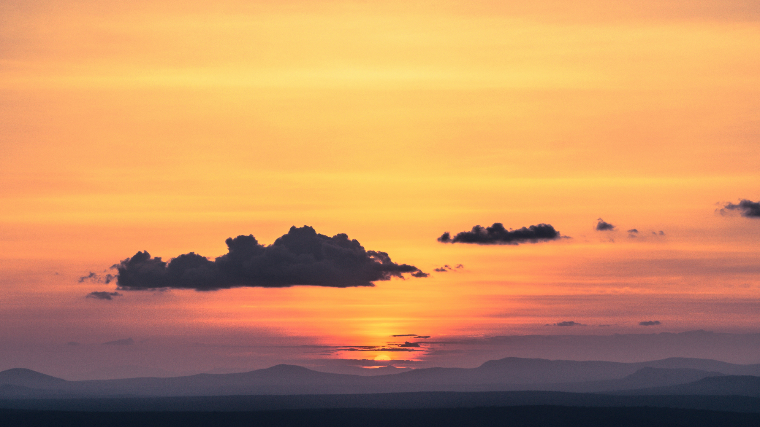 Sunset, Sky, Clouds, Horizon, Wallpaper - Sunset Sky - HD Wallpaper 