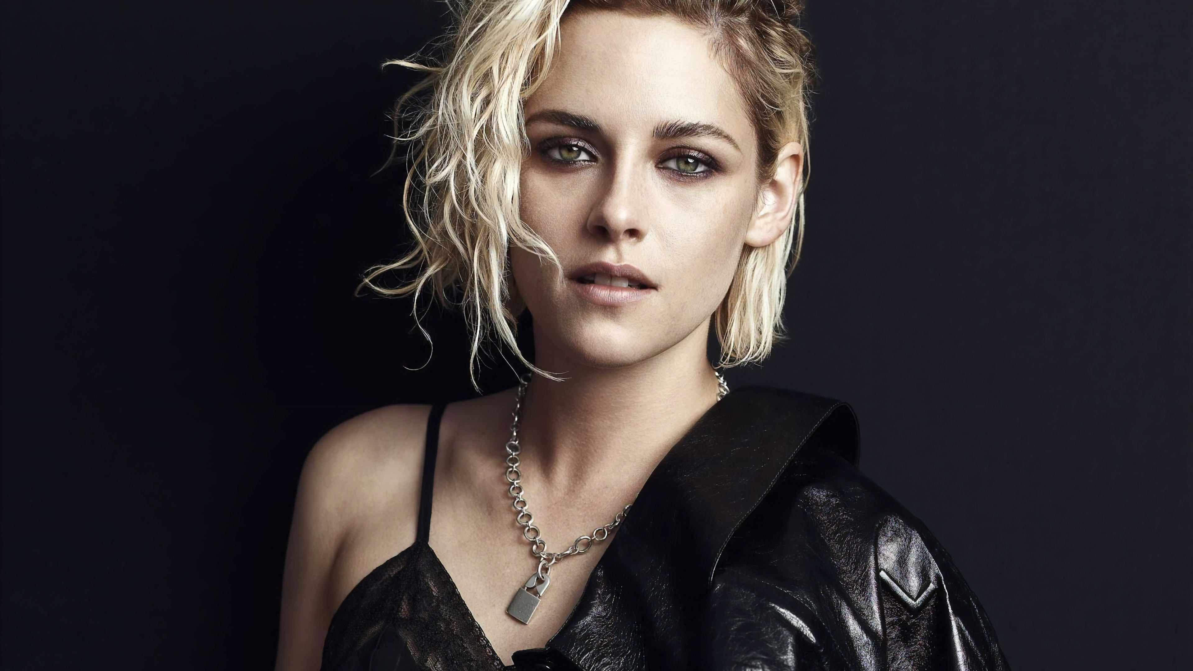 Kristen Stewart Short Blonde Hair - HD Wallpaper 