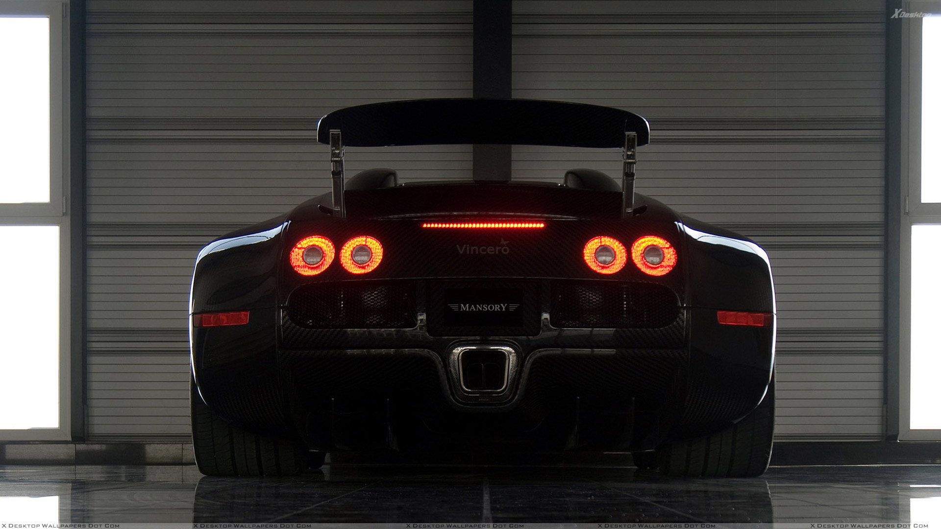 Bugatti Veyron Tail Lights - HD Wallpaper 