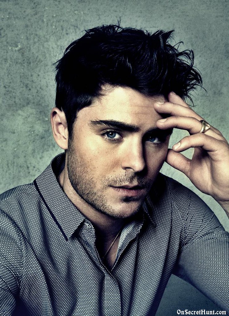 Zac Efron - HD Wallpaper 