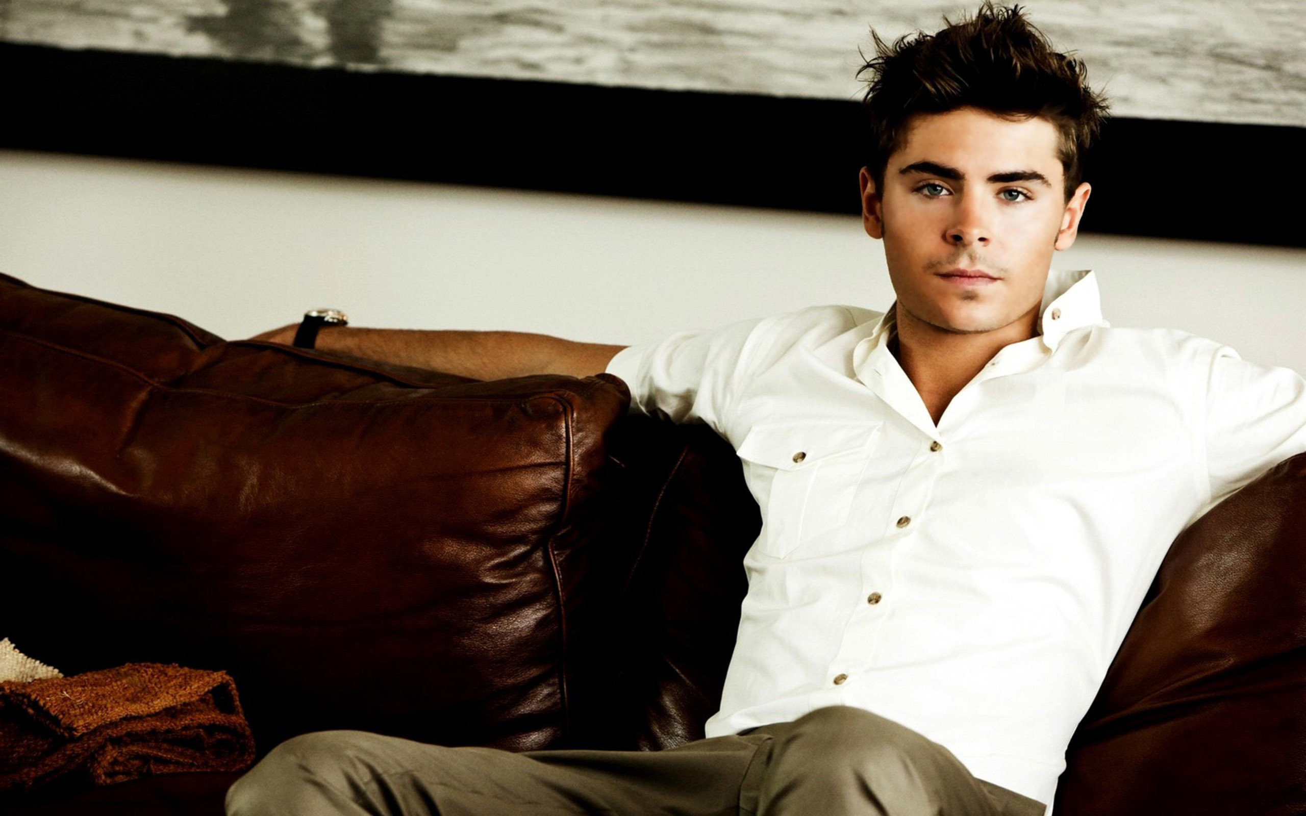 Zac Efron Wallpaper High Quality Pc 
 Data Src Zac - Male Celebrities In Leather - HD Wallpaper 