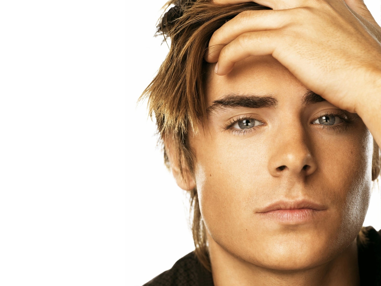Zac Efron - HD Wallpaper 