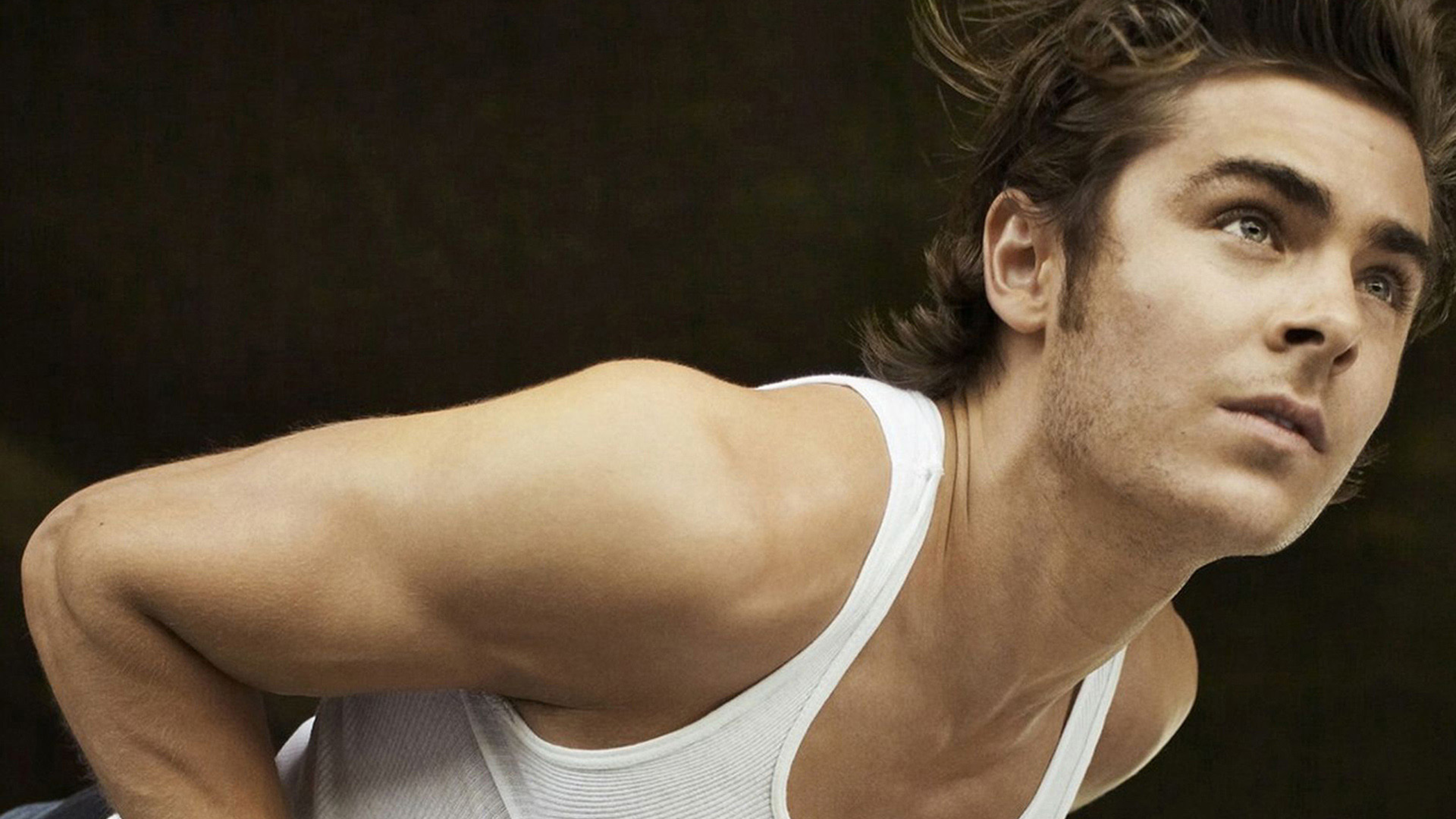 Zac Efron Gq - HD Wallpaper 