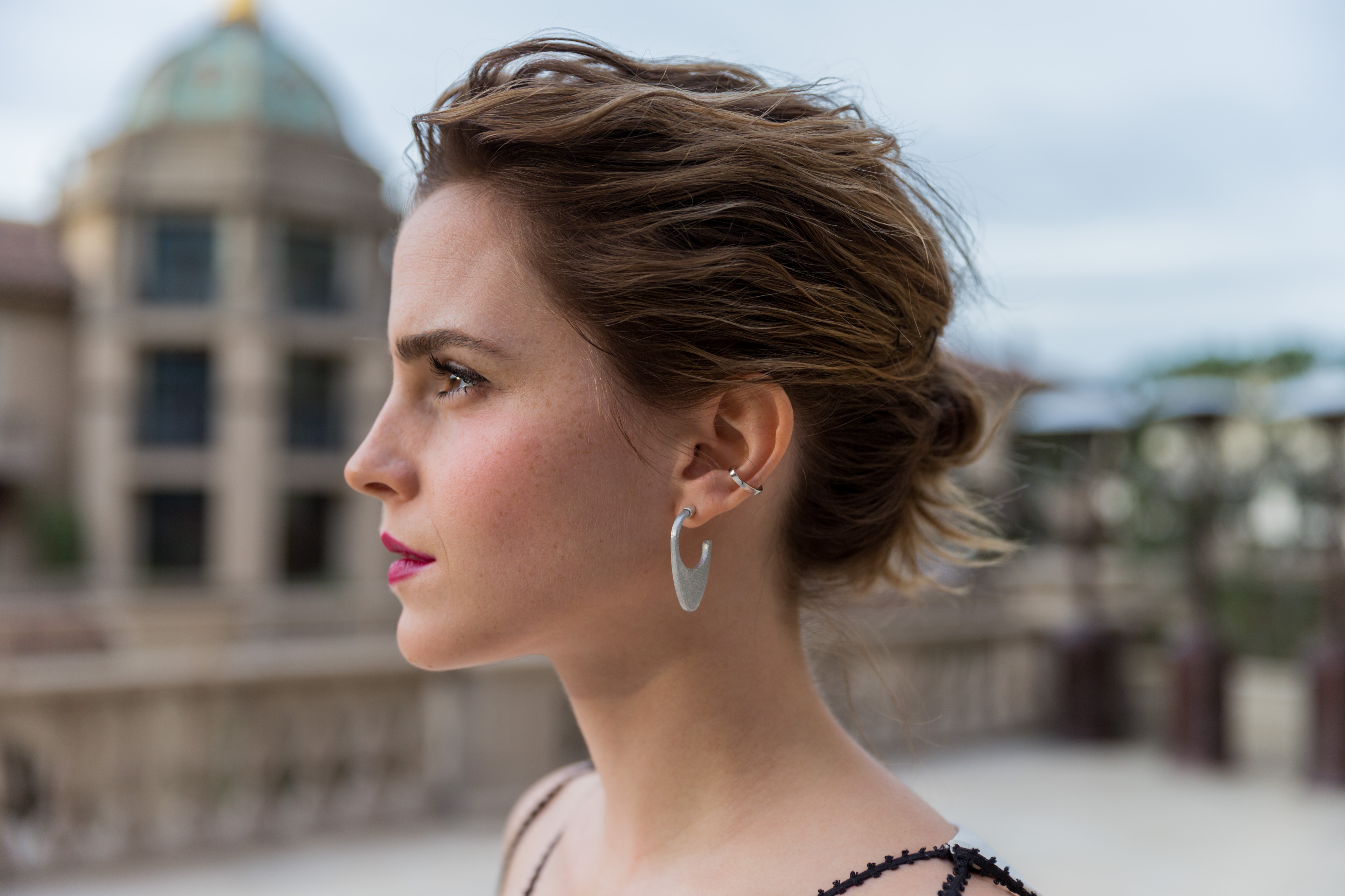 Emma Watson Natural Makeup - HD Wallpaper 