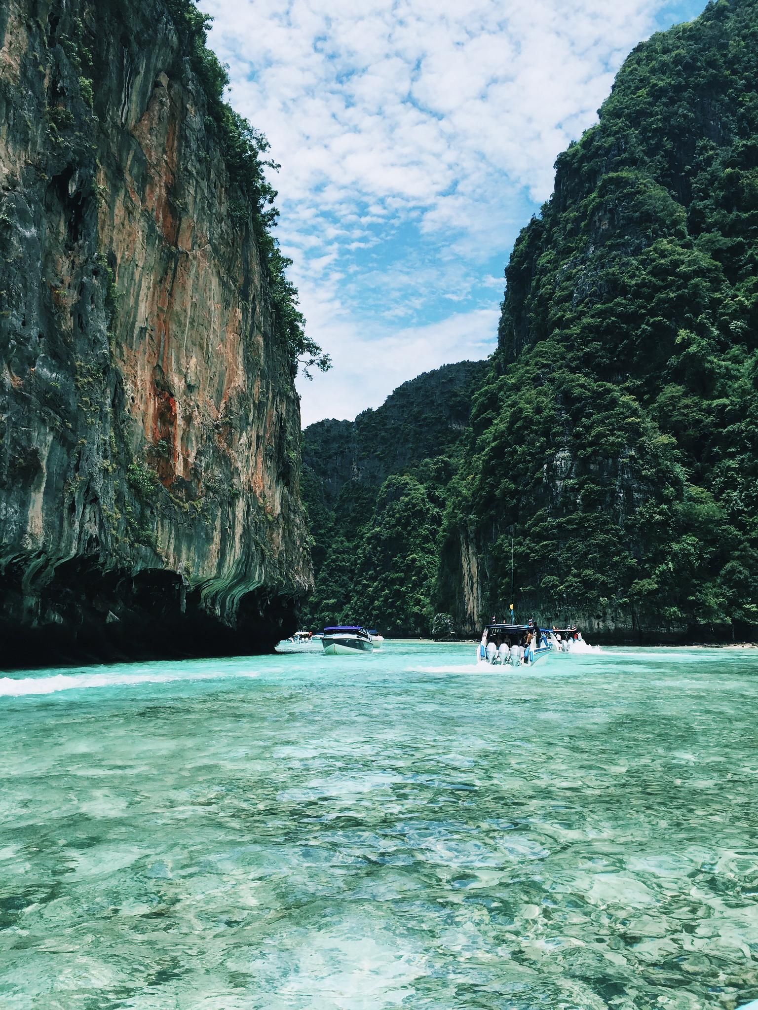 Phi Phi Island Background - HD Wallpaper 