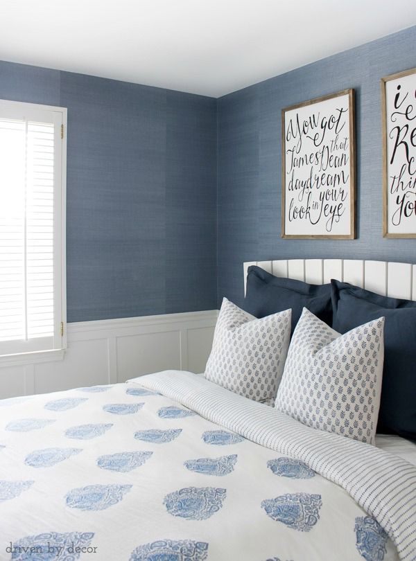 Blue Grasscloth Wallpaper Bedroom - HD Wallpaper 