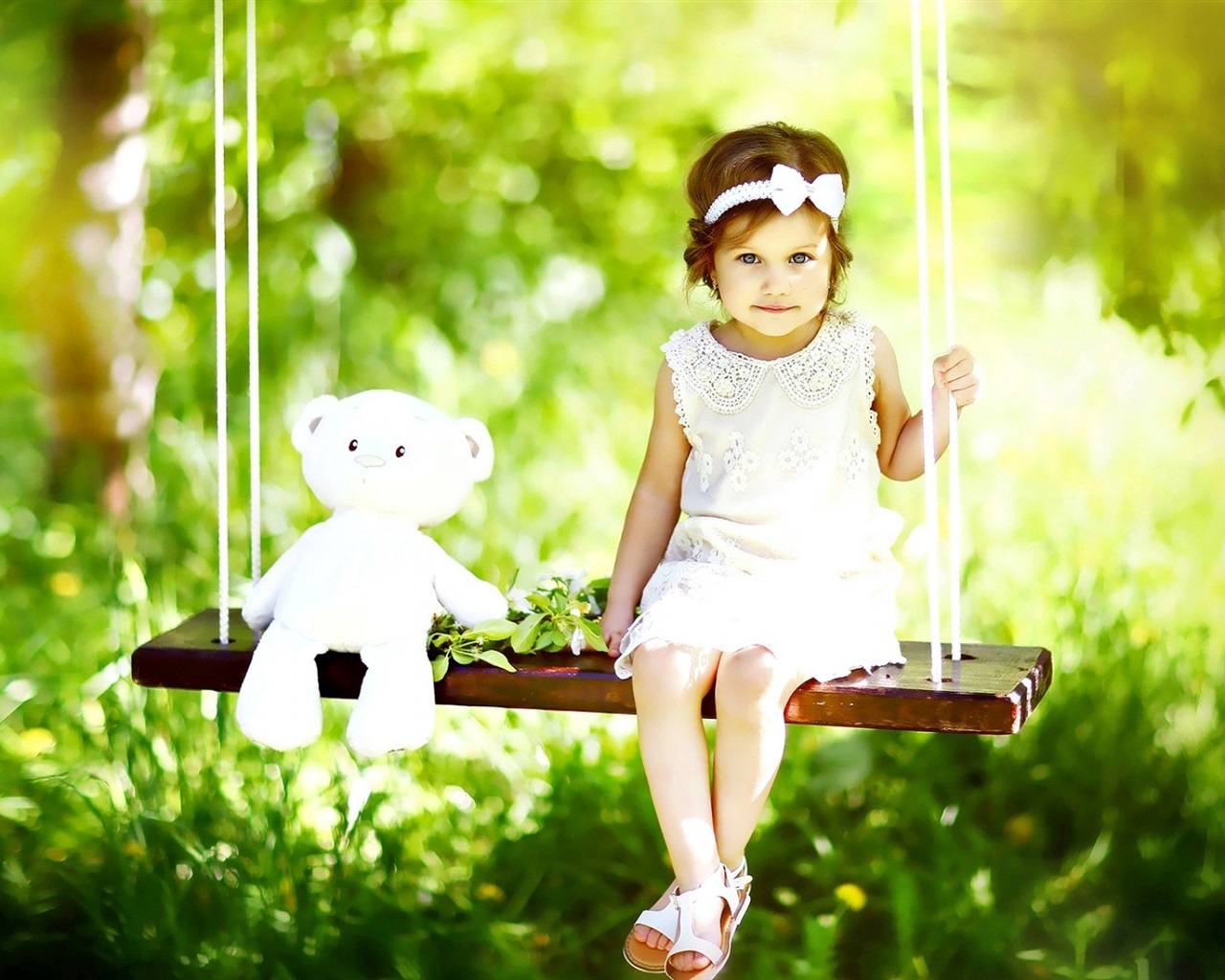 Cute Baby Girl Images In Swing - HD Wallpaper 