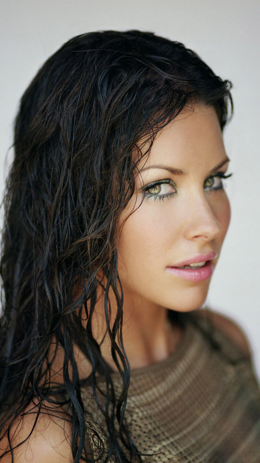 Evangeline Lilly Celebrity Mobile Wallpaper 
 Data-src - Evangeline Lilly Wallpaper Hd - HD Wallpaper 