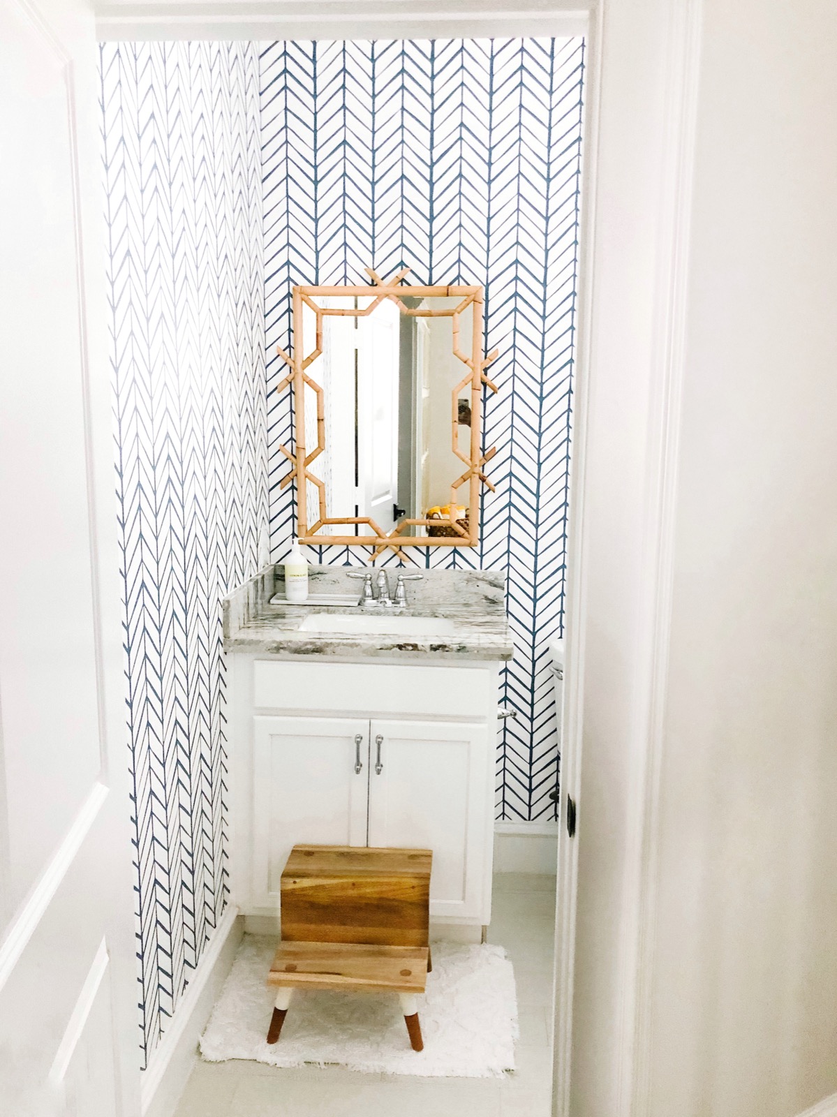 Bathroom - HD Wallpaper 