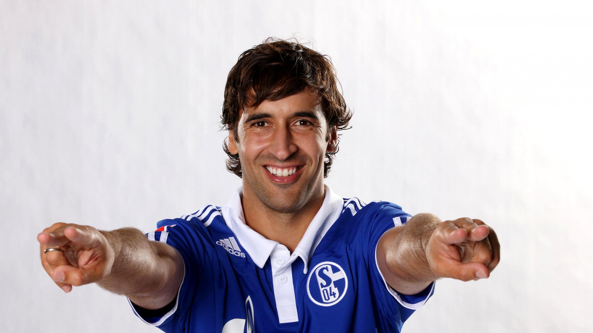 Raul Gonzalez - HD Wallpaper 