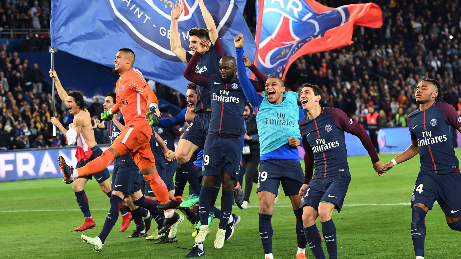 Les Herbiers N Vs Paris Saint Germain - HD Wallpaper 
