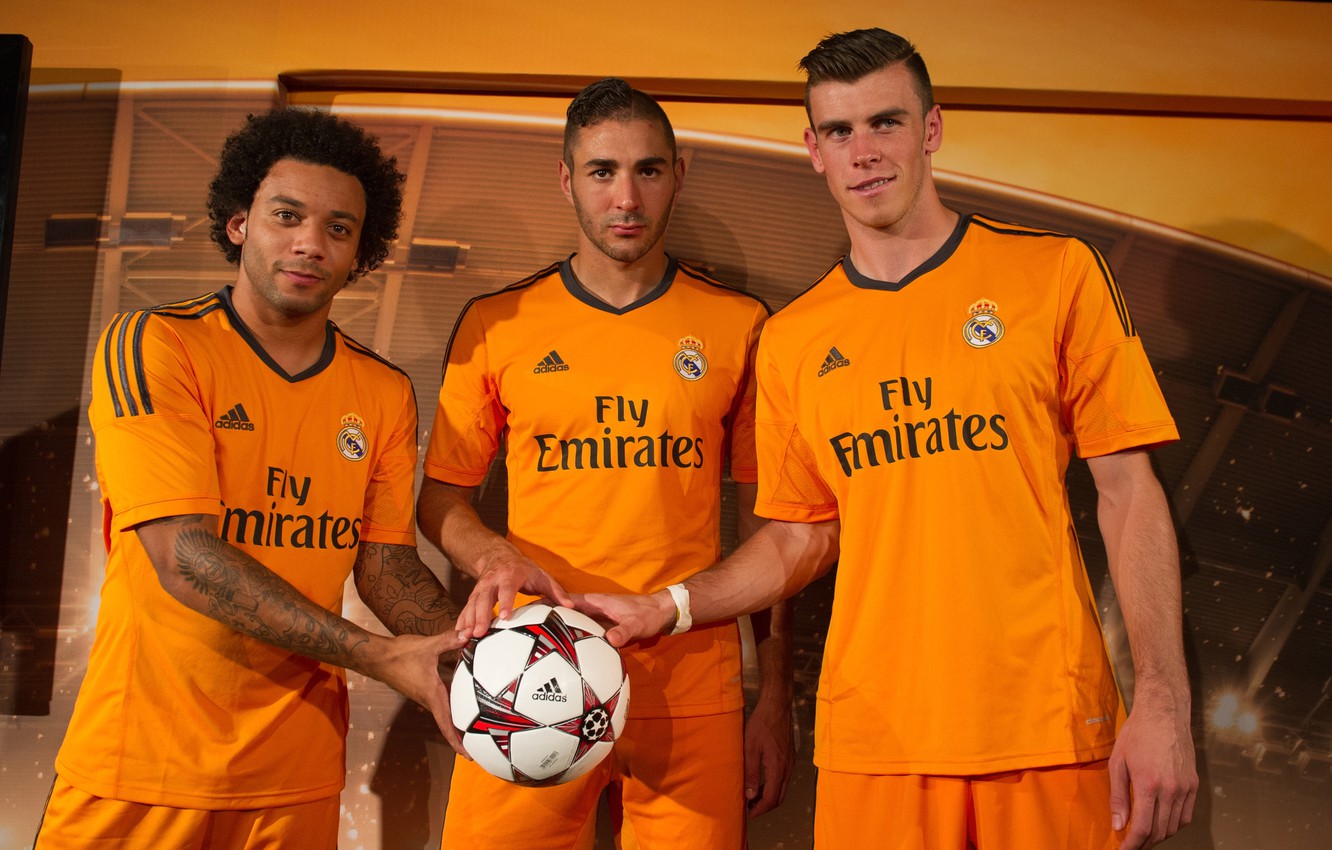 Photo Wallpaper The Ball, Photoshoot, Real Madrid, - Karim Benzema Real Madrid Debut - HD Wallpaper 