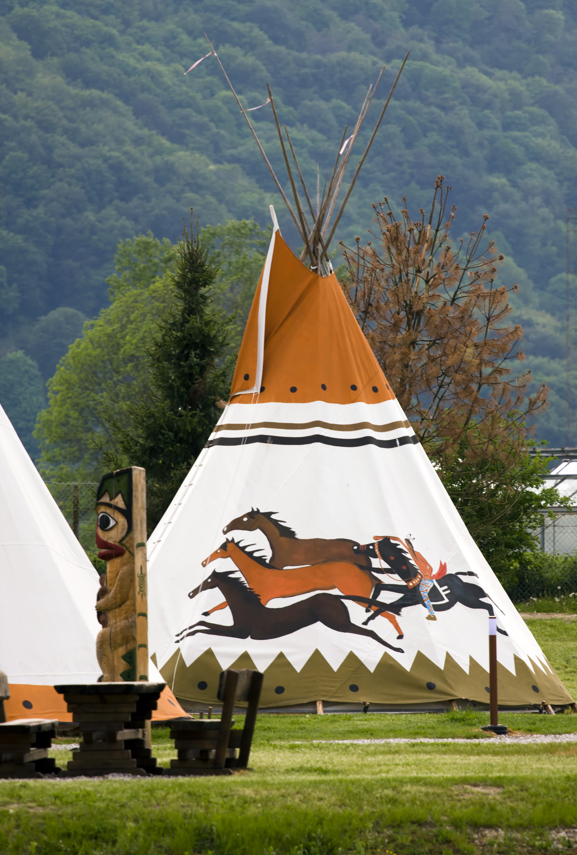 Tipi Pics, Man Made Collection - First Nation Tipi Designs - HD Wallpaper 