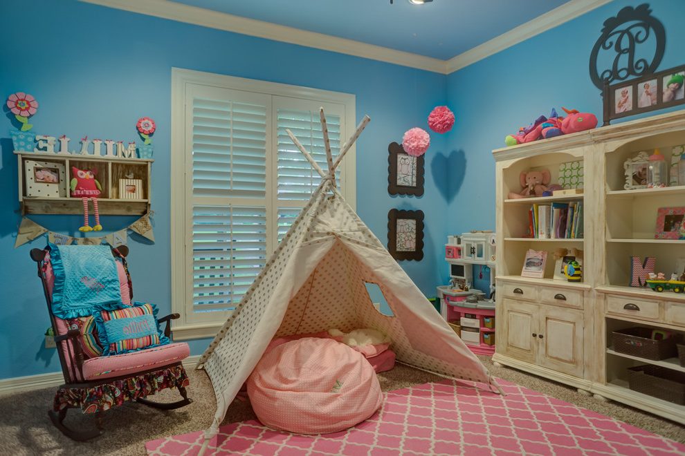 Austin Pink Wallpaper For Girls Room With Traditional - Bedroom - HD Wallpaper 