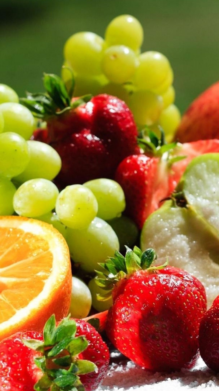 Apples Grapes Strawberries Citrus Fruits - HD Wallpaper 