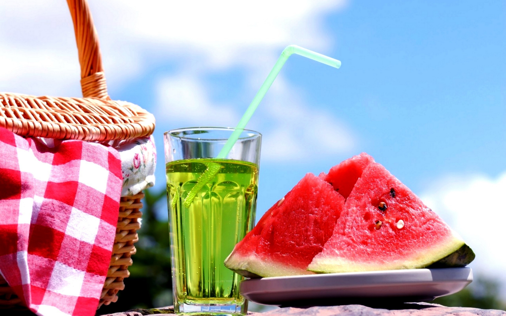 Summer Wallpaper Widescreen 2048x1280, - Summer Season Drinks - HD Wallpaper 