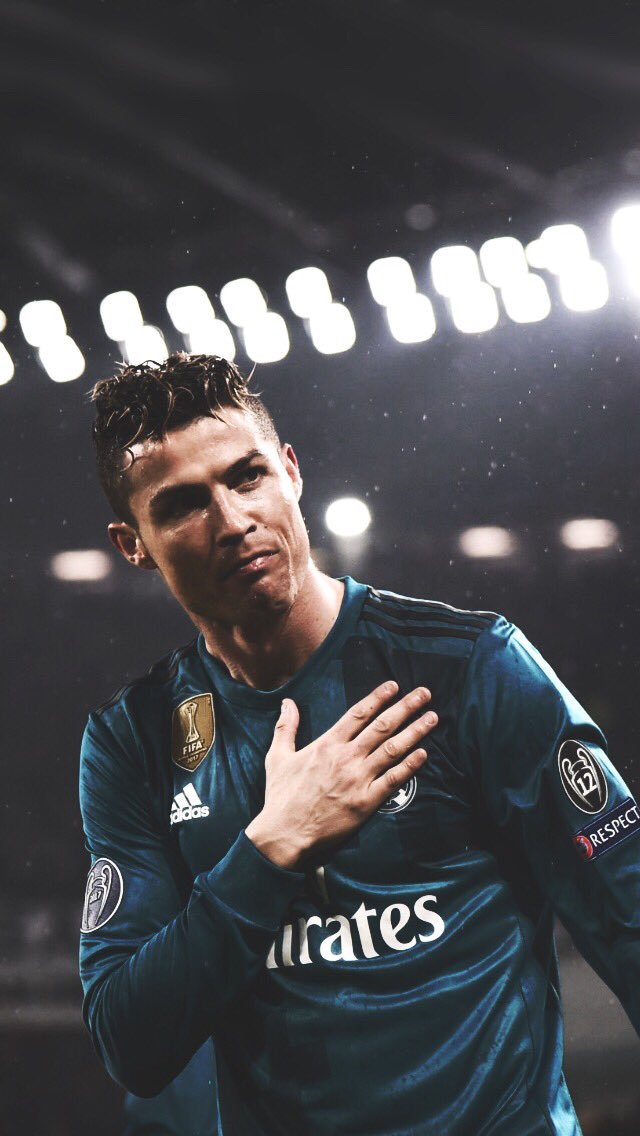 Cristiano Ronaldo Wallpaper For Iphone - Cristiano Ronaldo Wallpaper Iphone - HD Wallpaper 