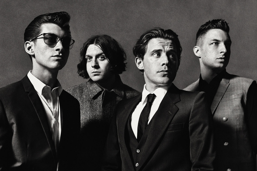 Arctic Monkeys - HD Wallpaper 