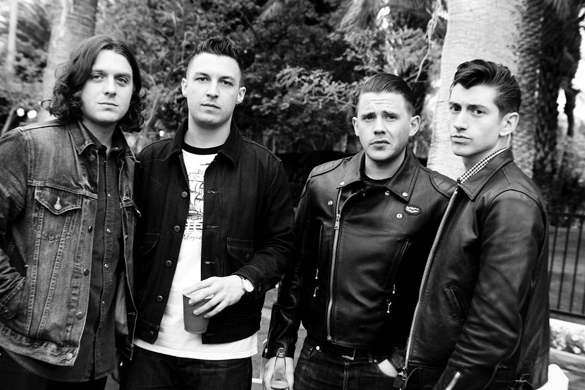 Arctic Monkeys Wallpaper 1200x800, - Arctic Monkeys Black And White - HD Wallpaper 