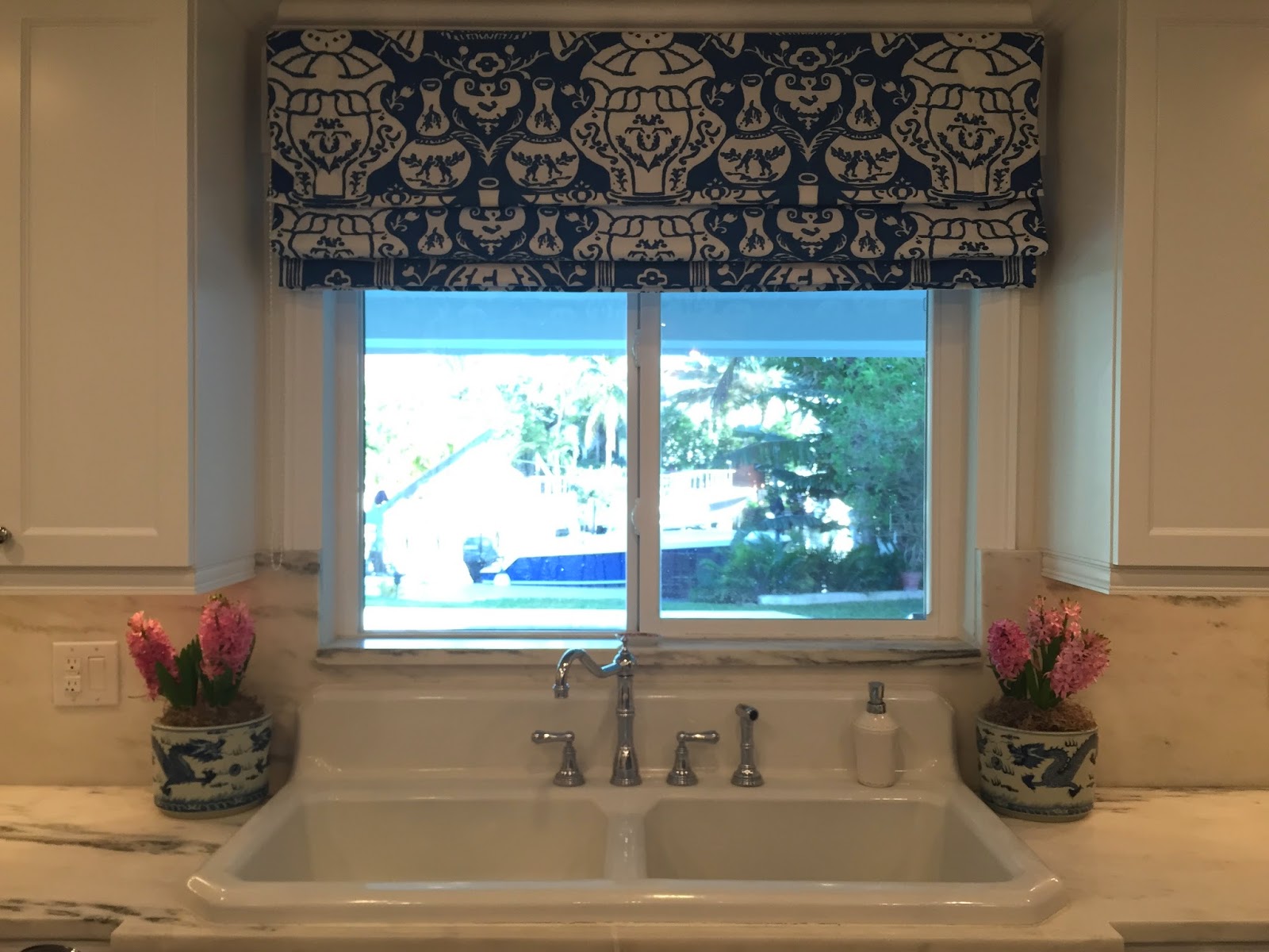 Bathroom Sink - HD Wallpaper 