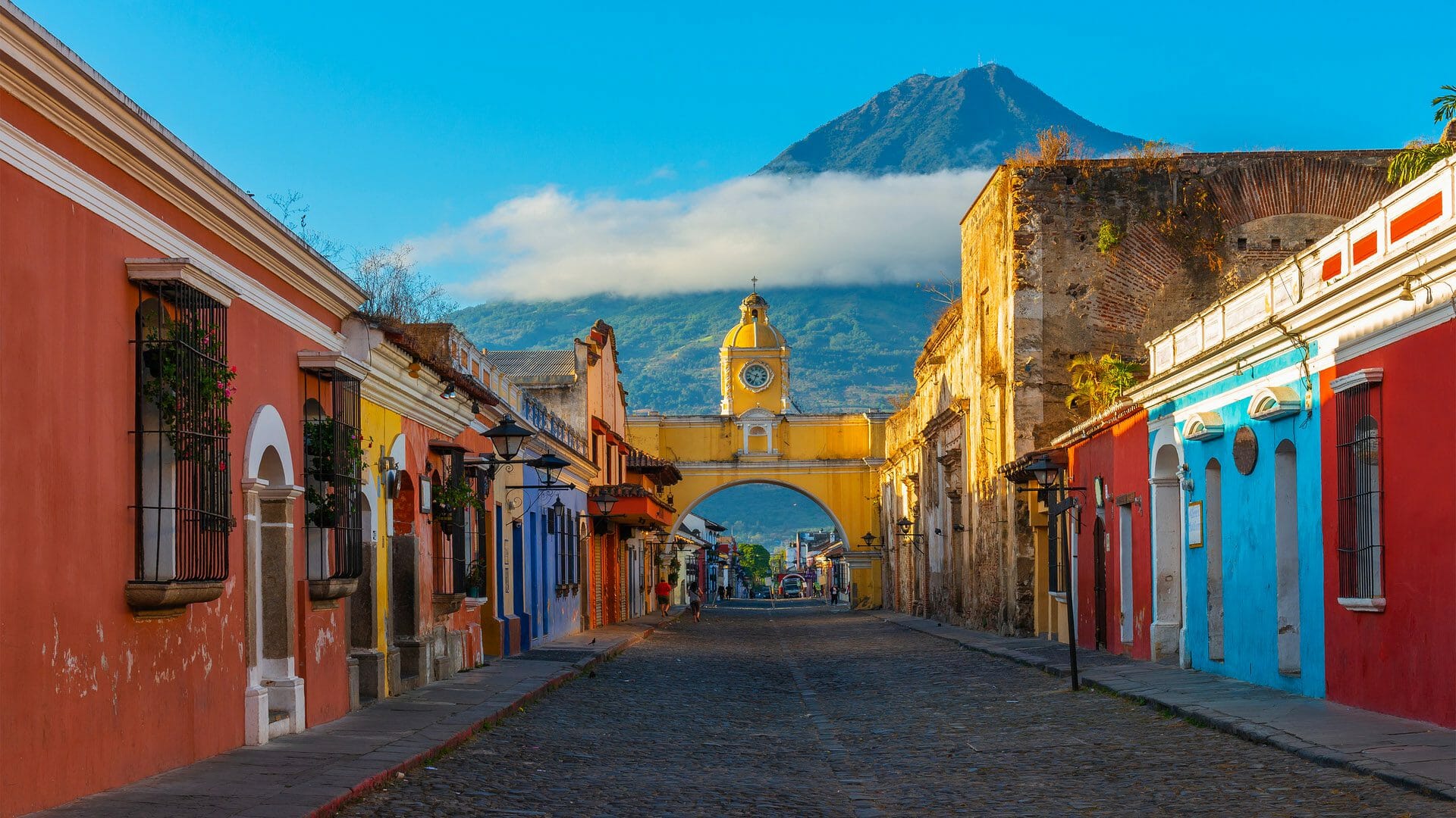 Santa Catalina Arch, Antigua, Agua Volcano, Guatemala - Santa Catalina Arch - HD Wallpaper 
