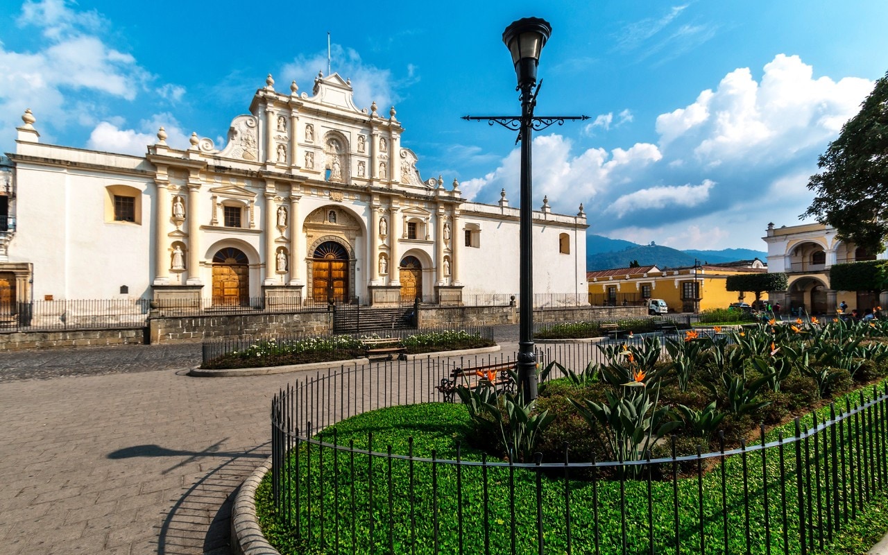 Antigua Guatemala Cathedral - HD Wallpaper 