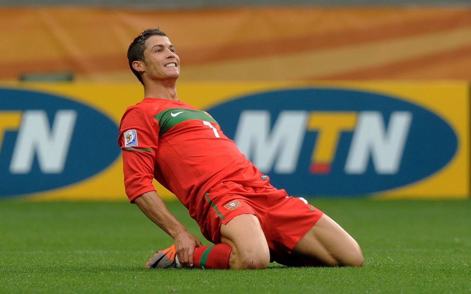 Latest Wallpaper Of Cristiano Ronaldo - Portugal With Cristiano Ronaldo Hd - HD Wallpaper 