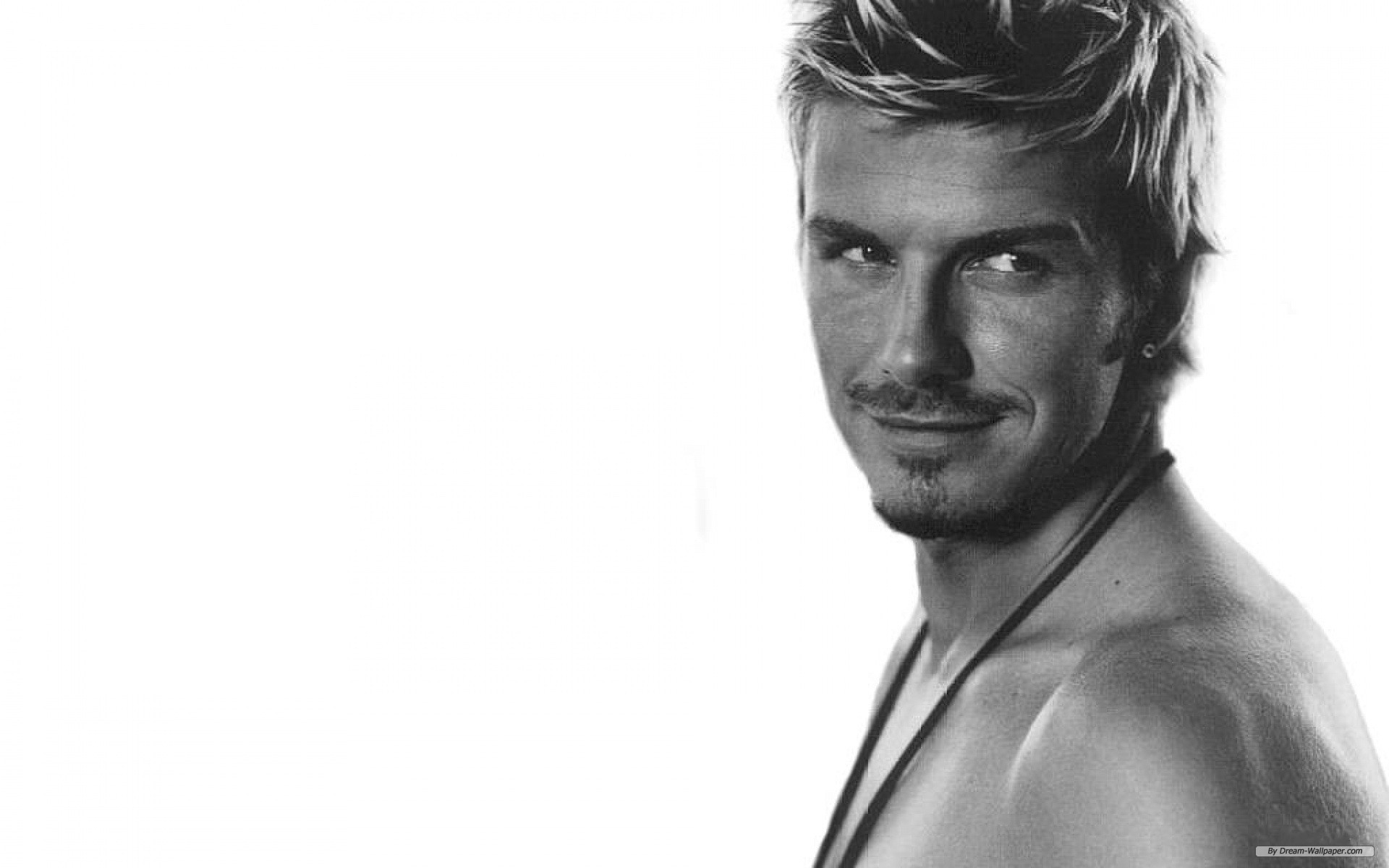 Free Sport Wallpaper - David Beckham - HD Wallpaper 