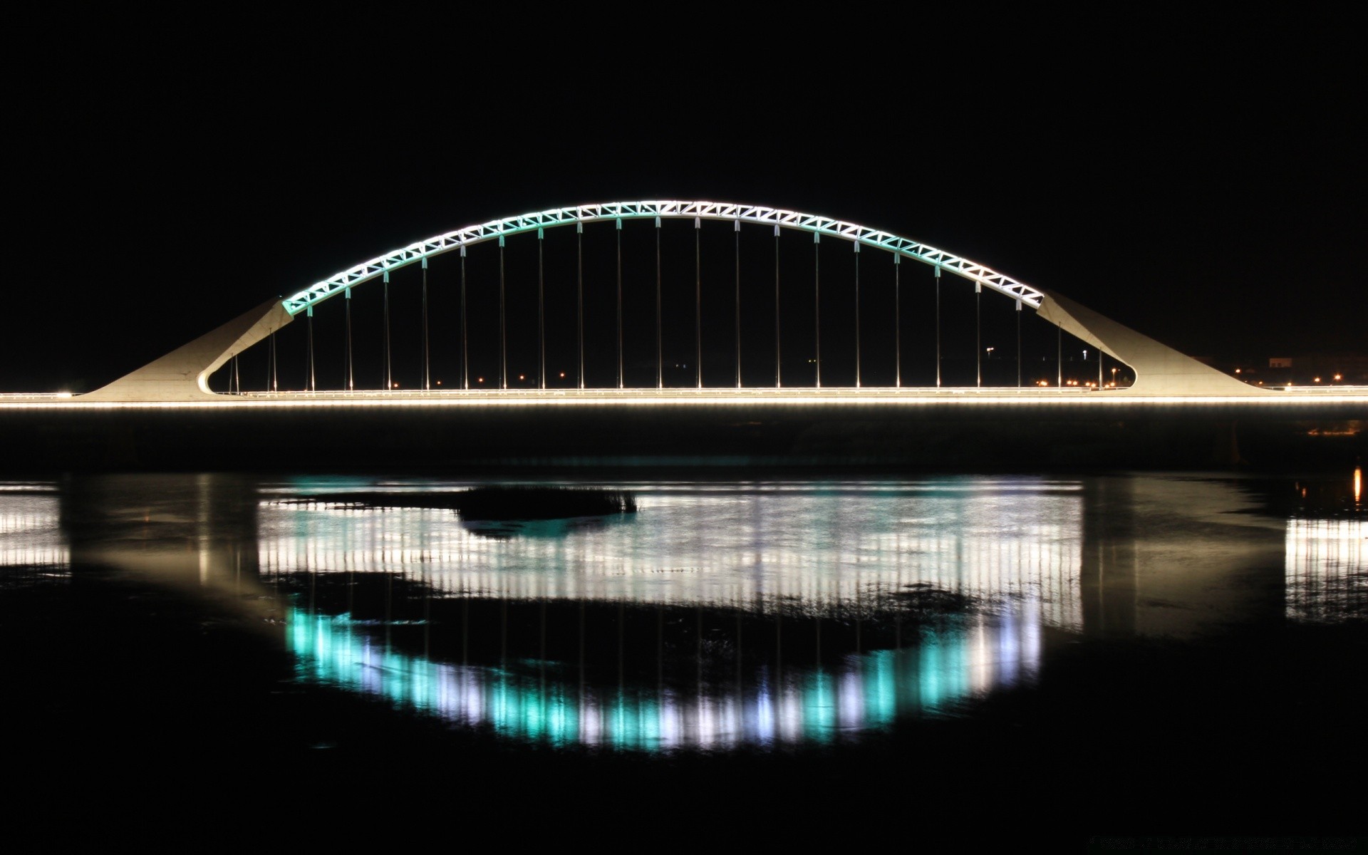Europe Bridge Architecture Travel City Building Connection - Pont Lusitania - HD Wallpaper 