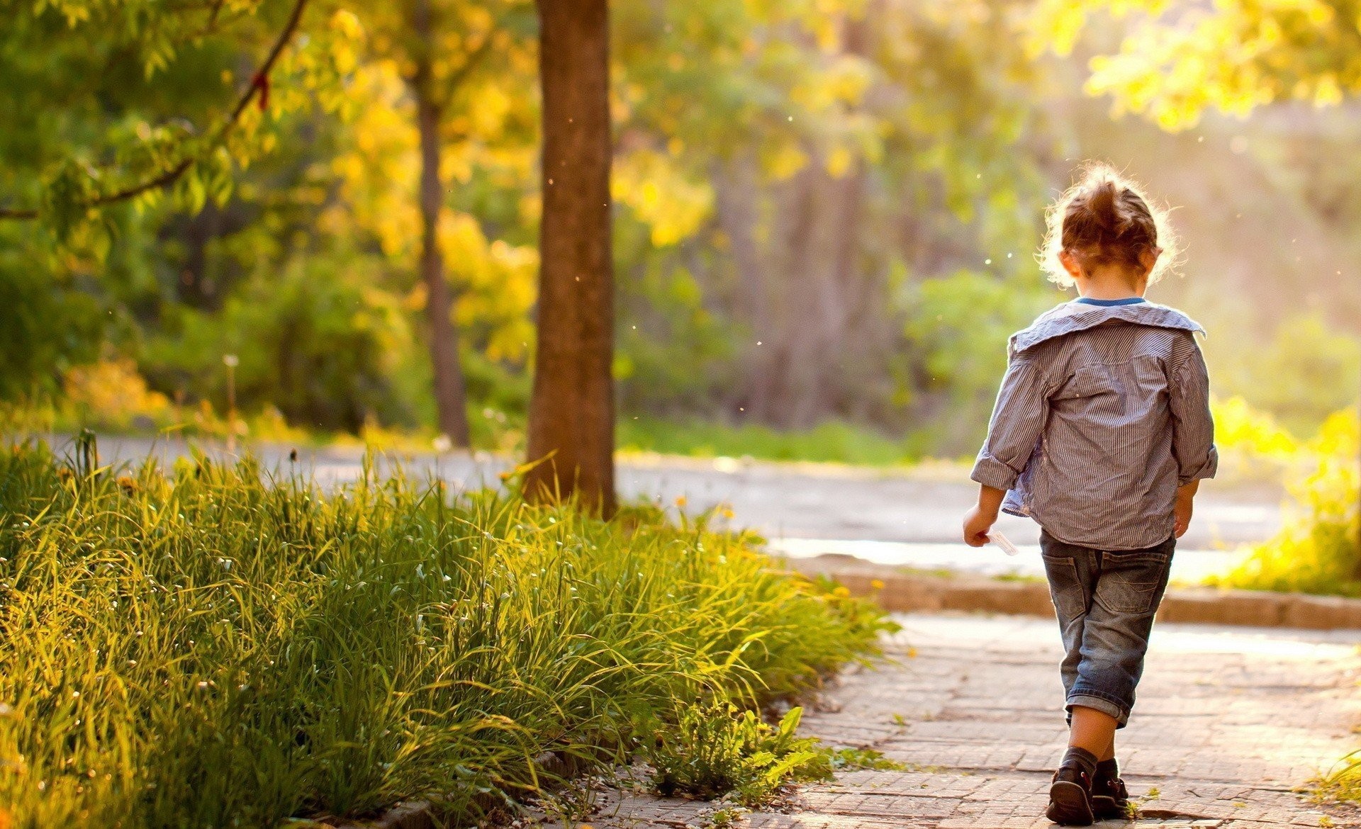 Child Background Hd - 1920x1170 Wallpaper - Teahub.io