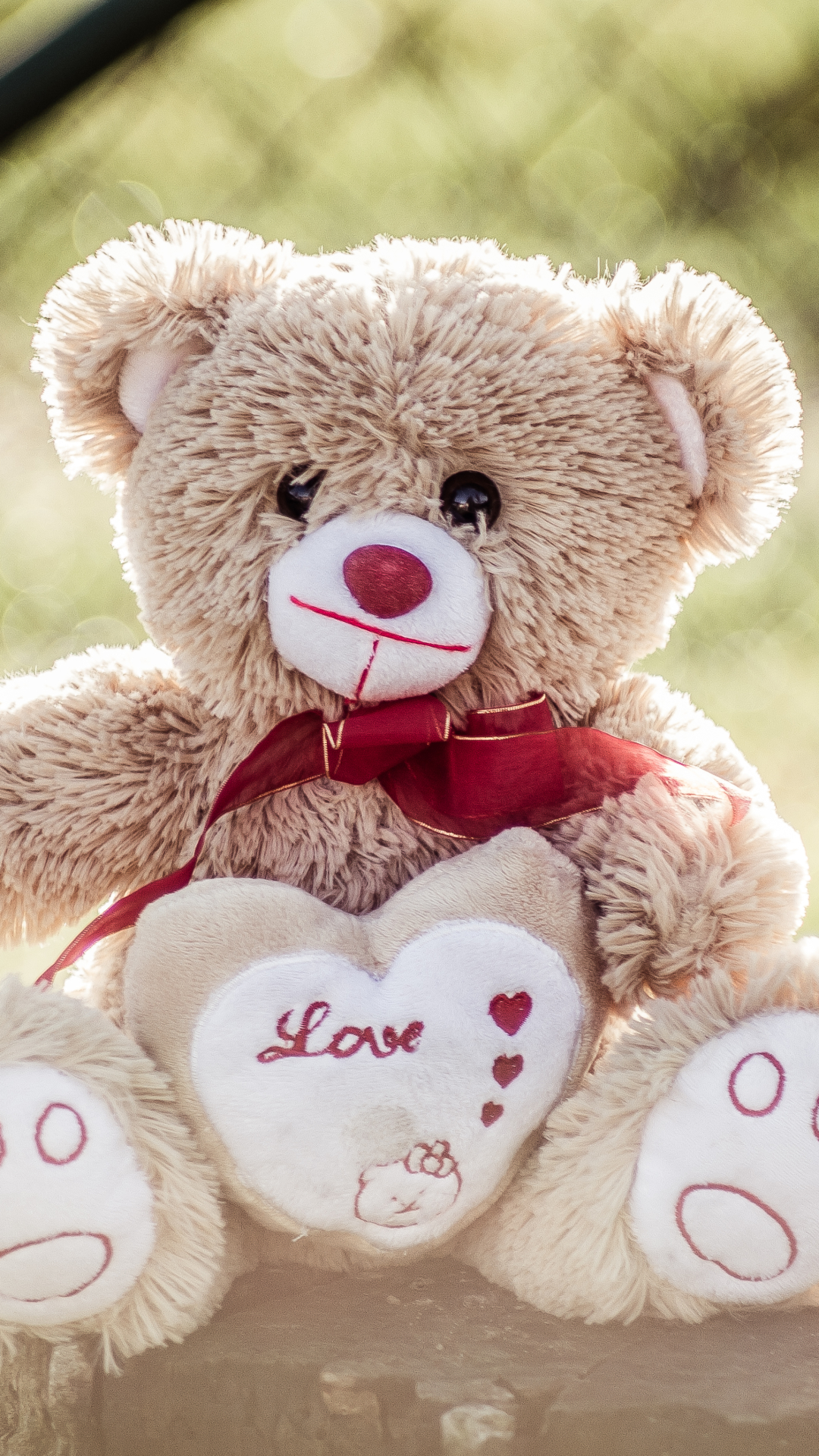 Teddy Bear Heart Wallpaper For Mobile - HD Wallpaper 