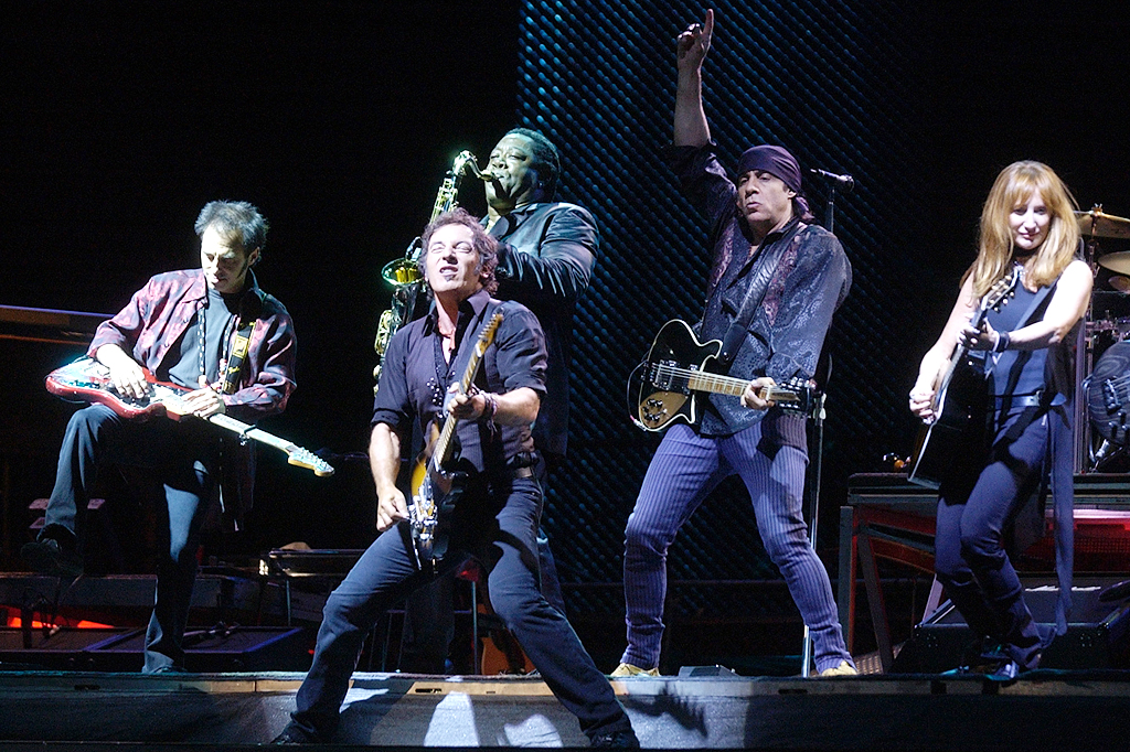 Bruce Springsteen Band Live - HD Wallpaper 