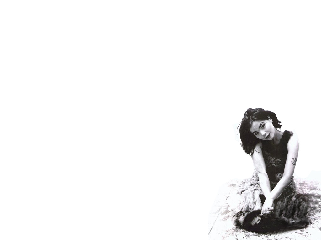 Bjork 1980s - HD Wallpaper 