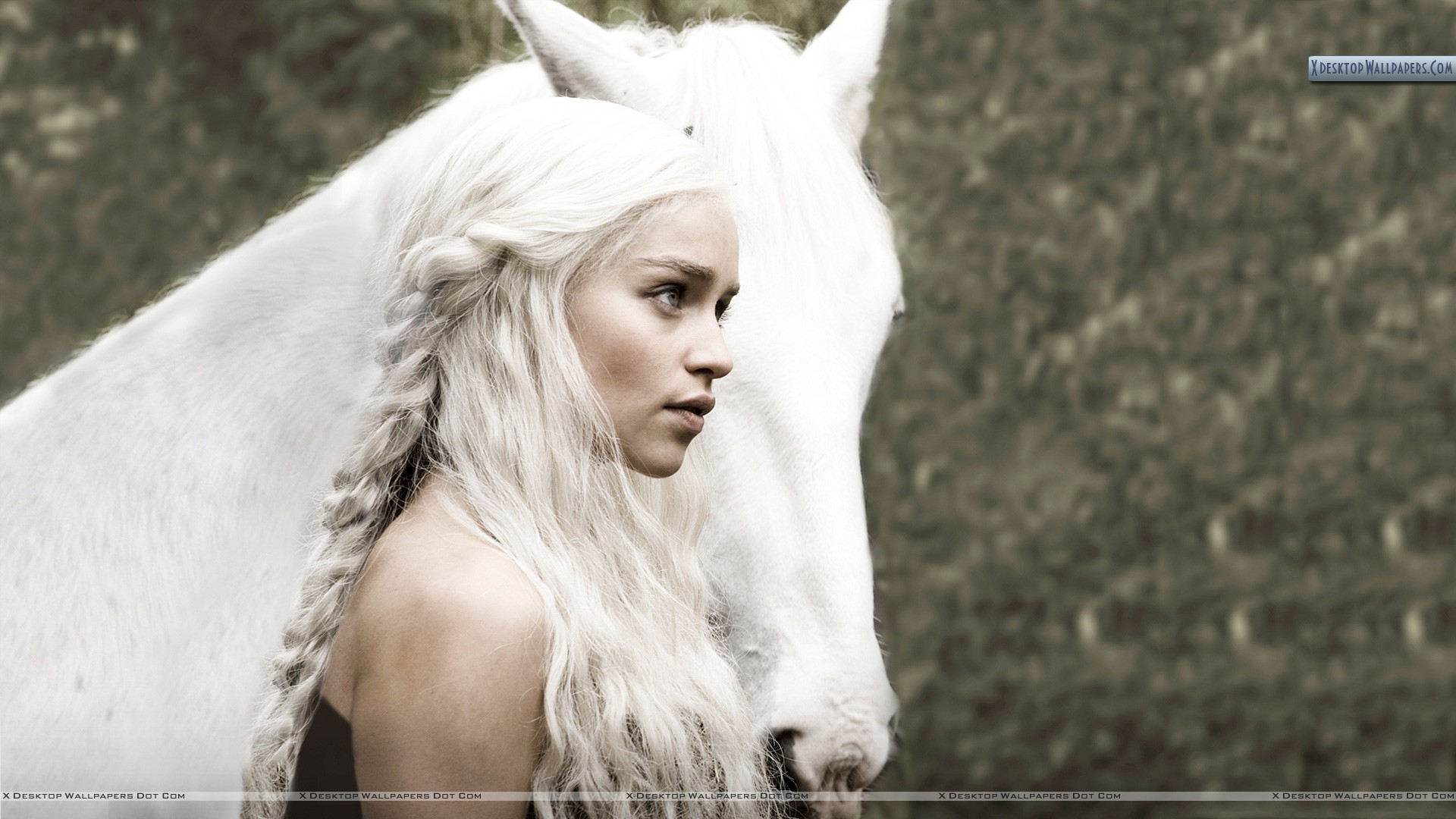 Emilia Clarke Game Of Thrones Horse - HD Wallpaper 