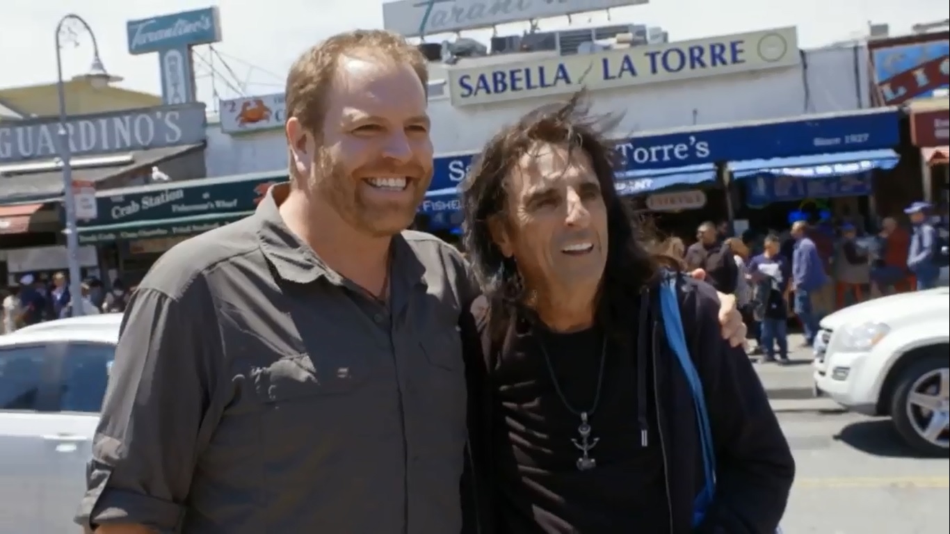 Alice Cooper And Josh Gates - HD Wallpaper 