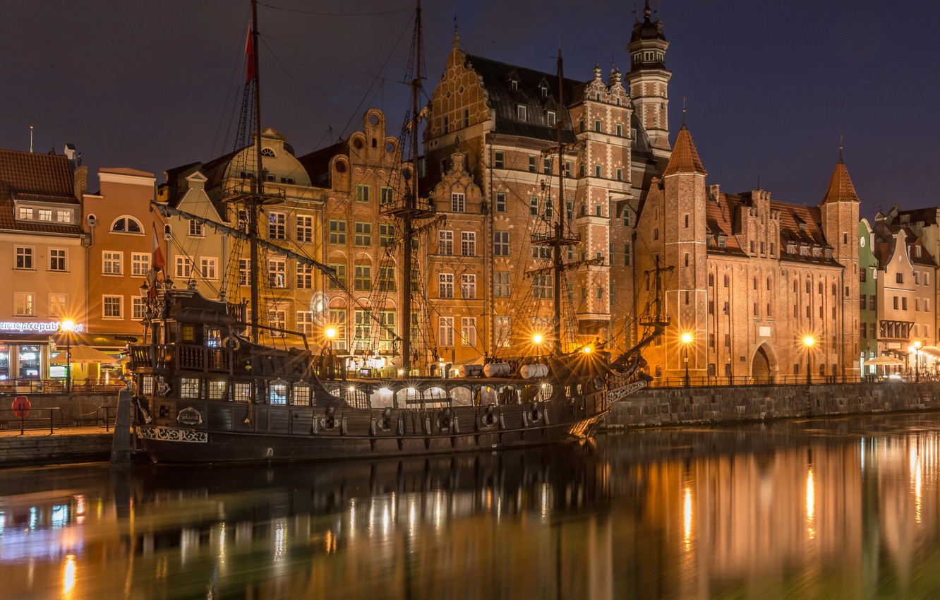 Photo Wallpaper River, Ship, Building, Home, Poland, - Gdansk - HD Wallpaper 