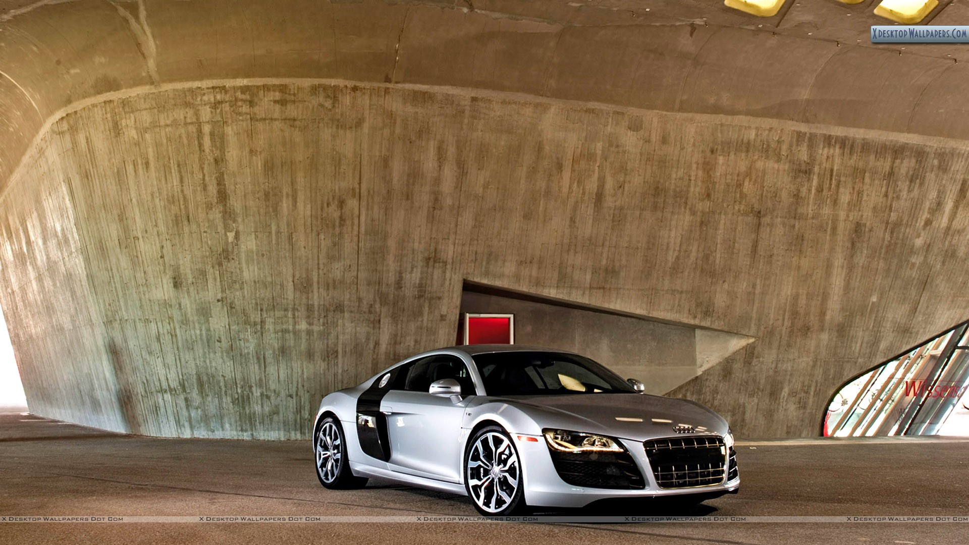 Silver Audi R8 2010 - HD Wallpaper 