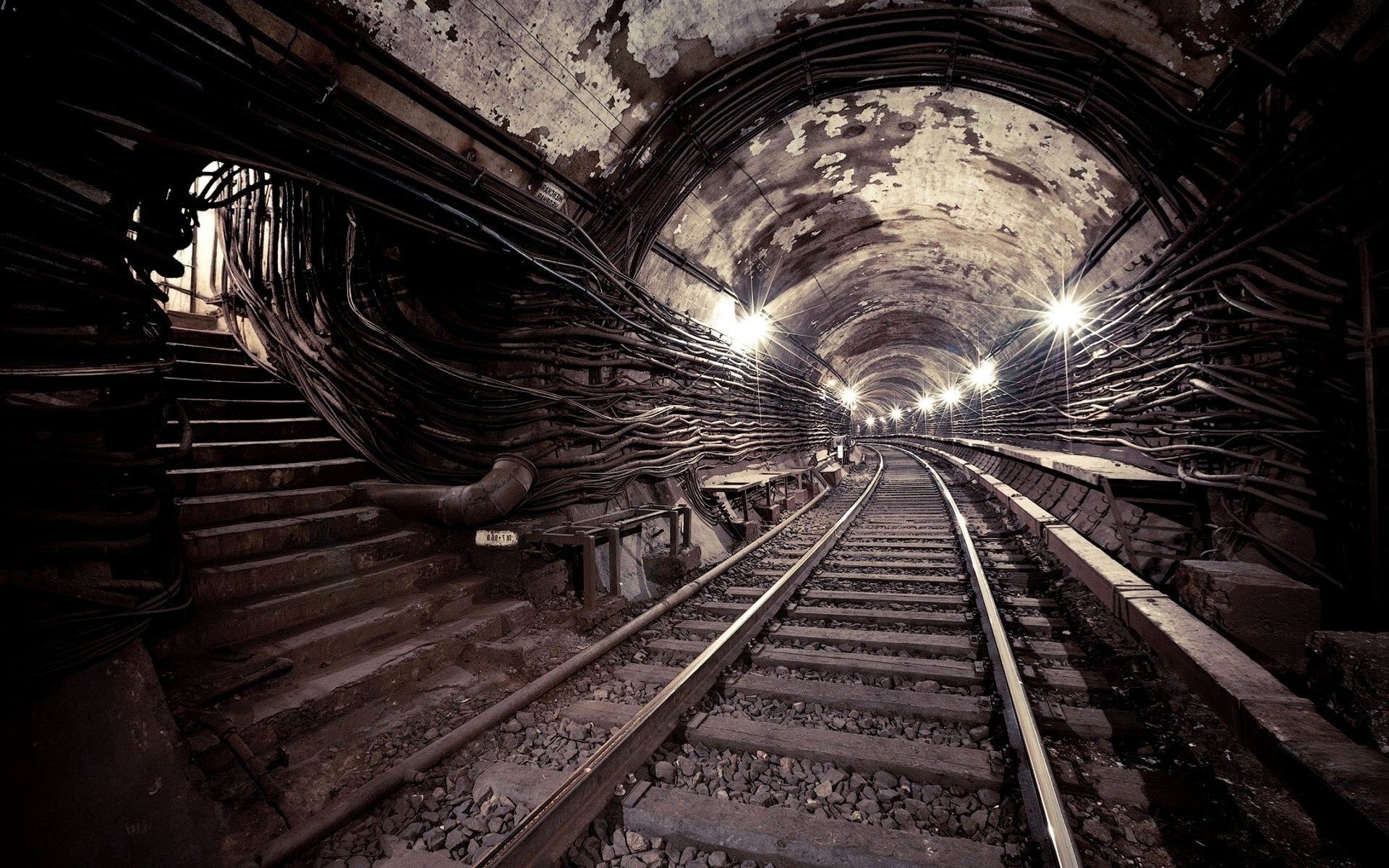 Creative Train Railway Tunnel Tube Light Transportation - Wallpaper - HD Wallpaper 