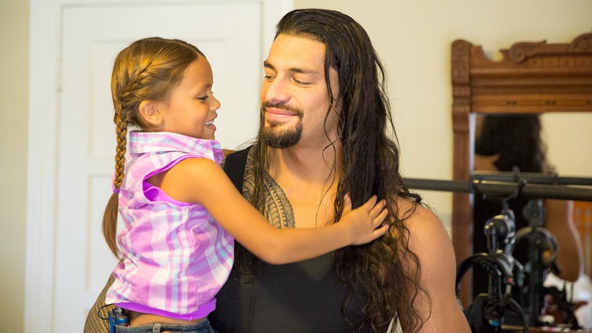 Roman Reigns All Family - HD Wallpaper 
