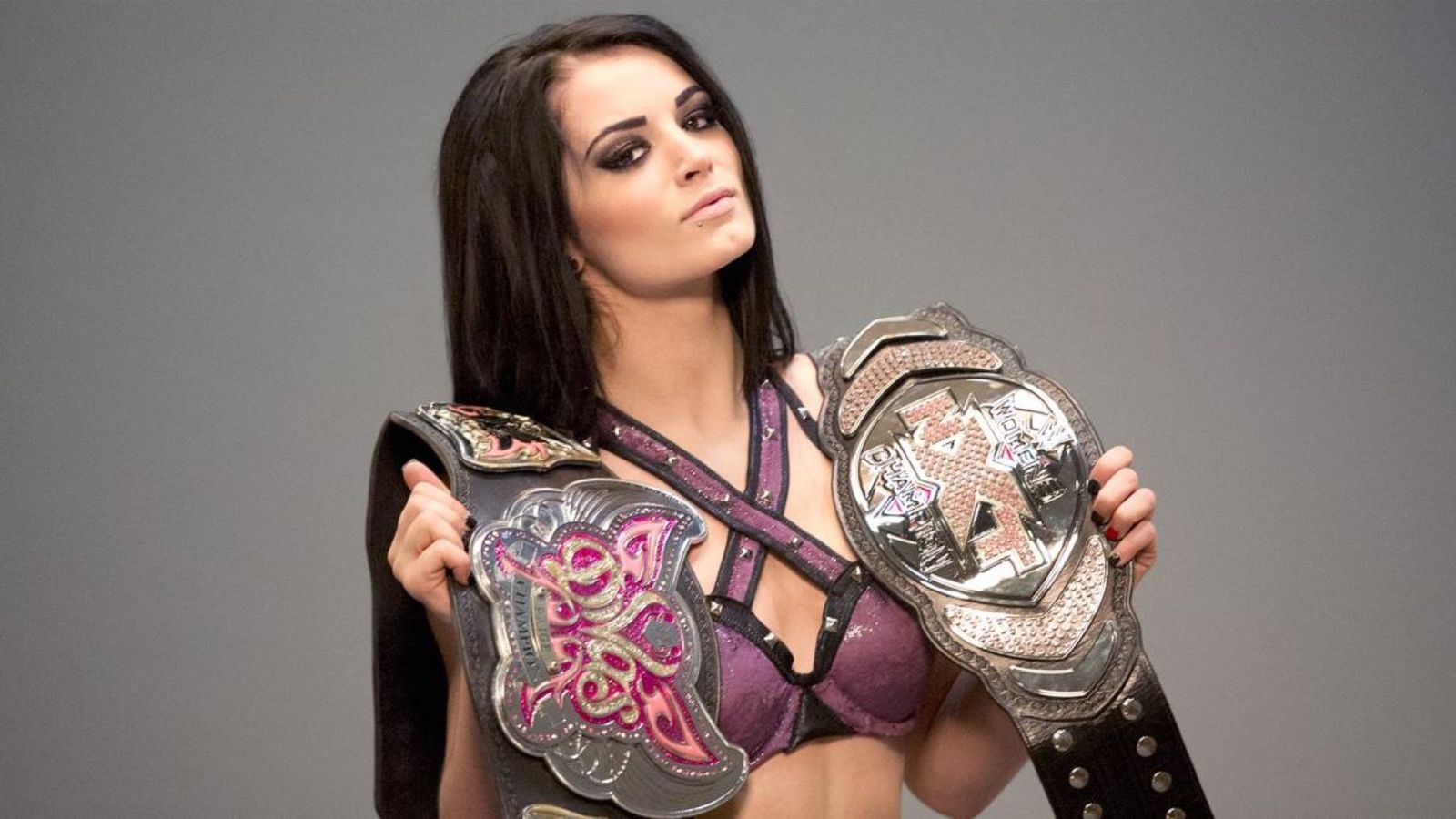 Wwe Paige Double Champion - HD Wallpaper 