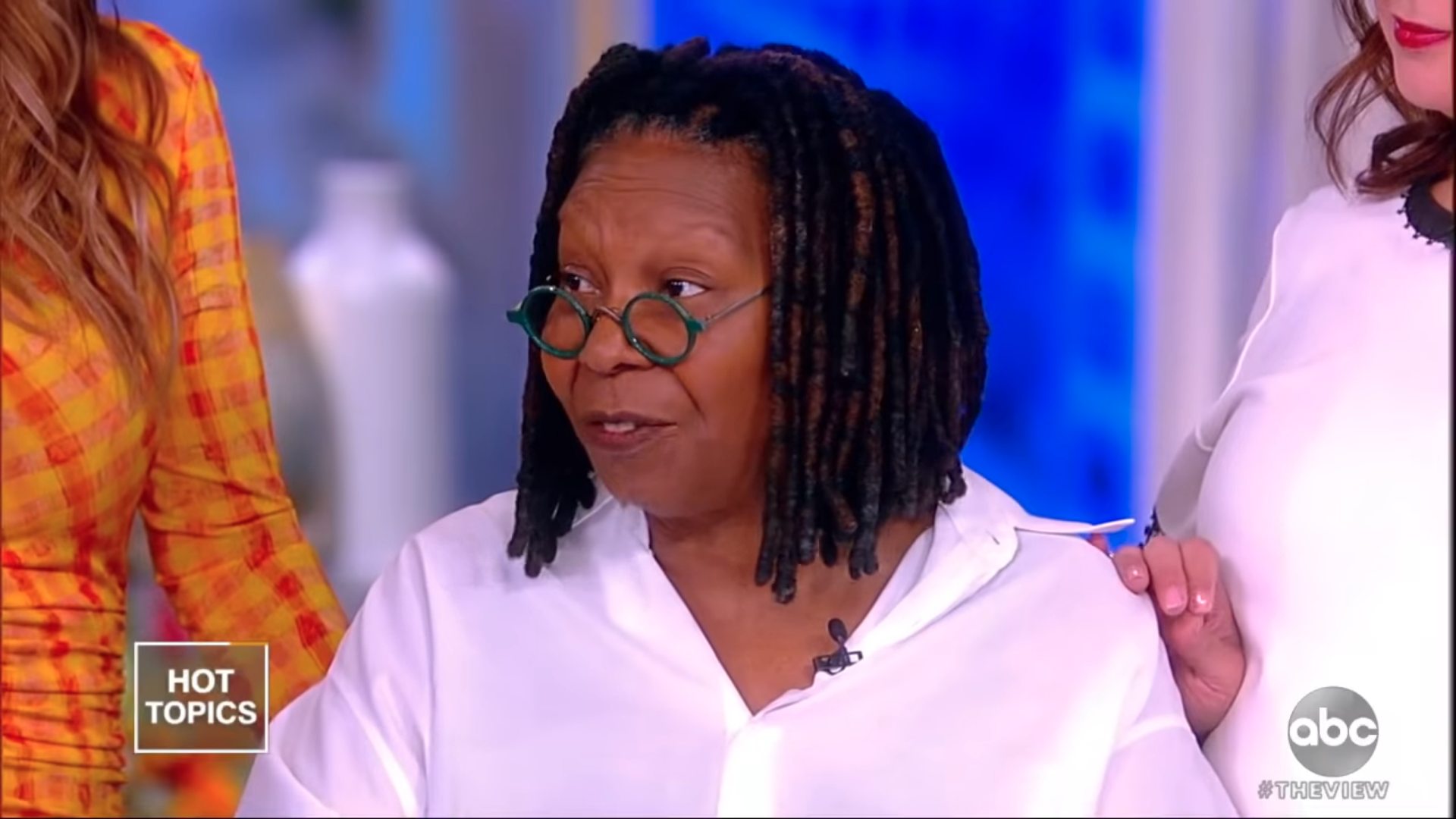 Vote For The Ct Varsity Athletes Of The Week - Whoopi Goldberg Hd - HD Wallpaper 