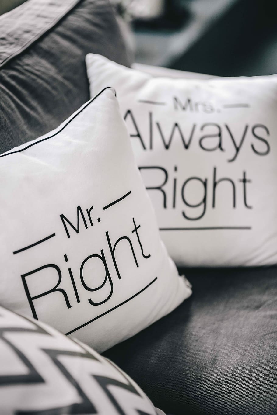 Mr Right And Mrs Always Right Pillow, Quote, Couple, - Cushion - HD Wallpaper 