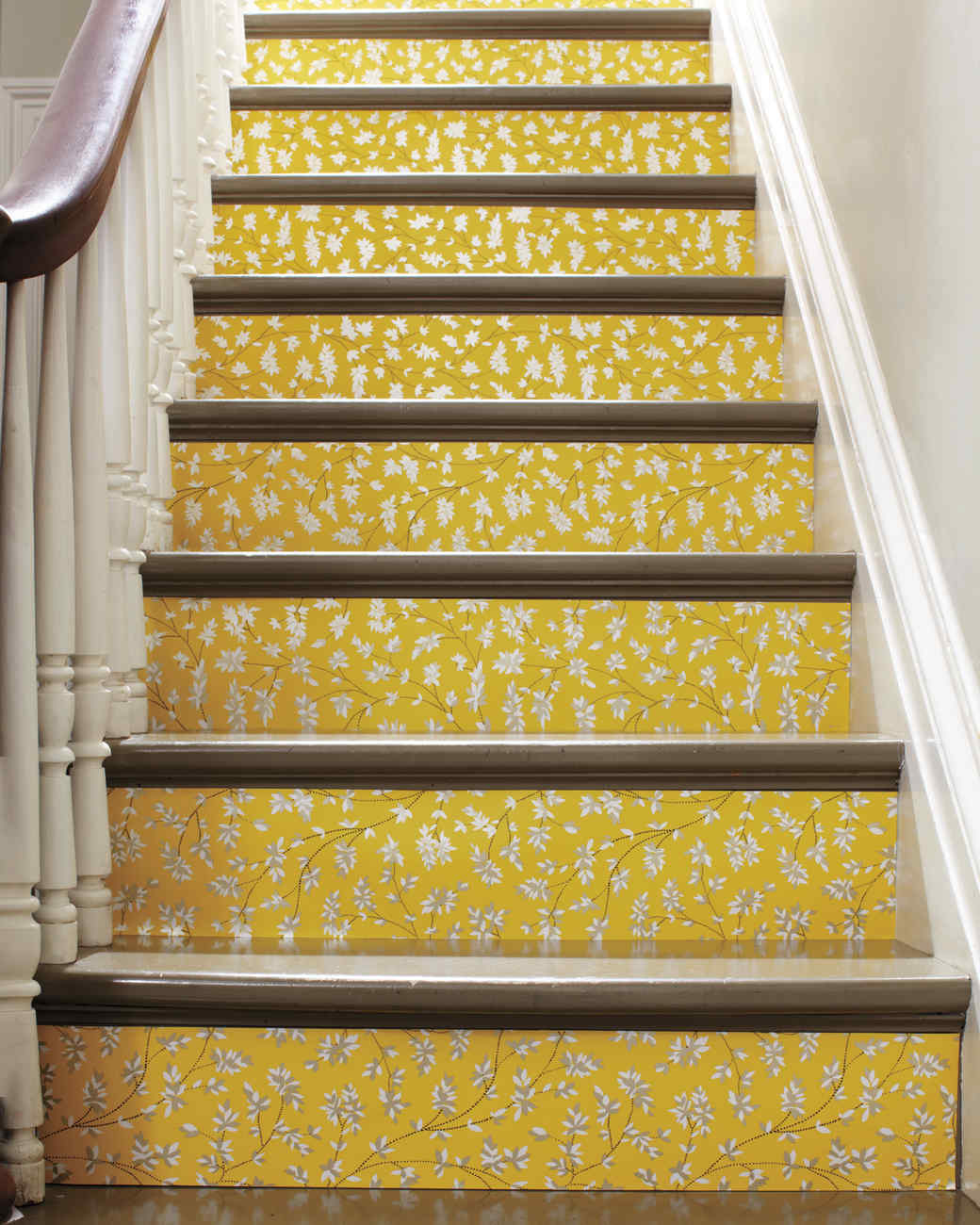 Wallpapering Stairs - HD Wallpaper 