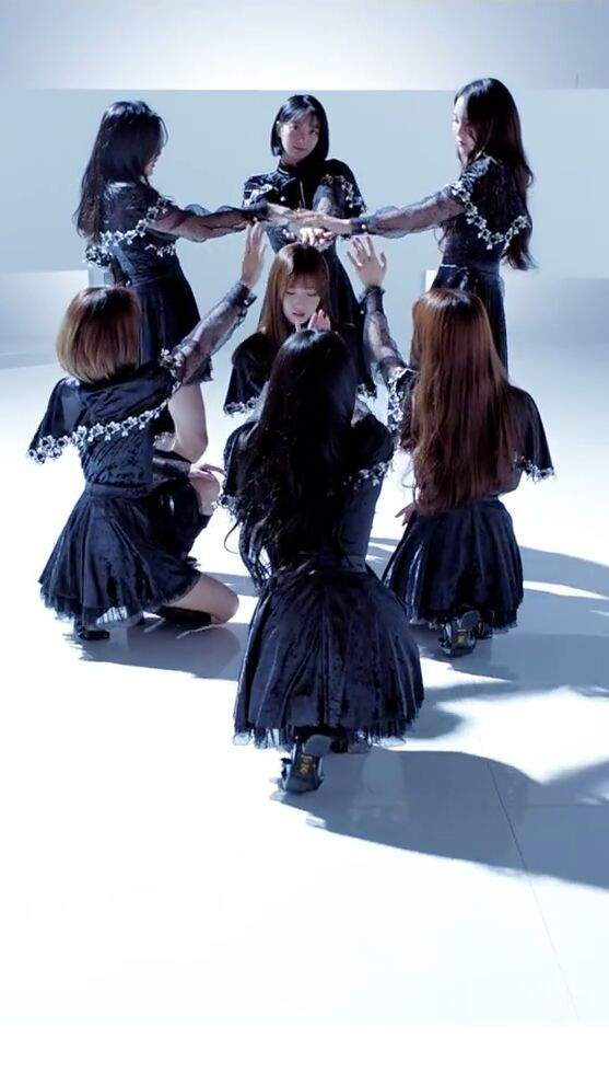 User Uploaded Image - Oh My Girl Wallpaper Phone Secret Garden - HD Wallpaper 